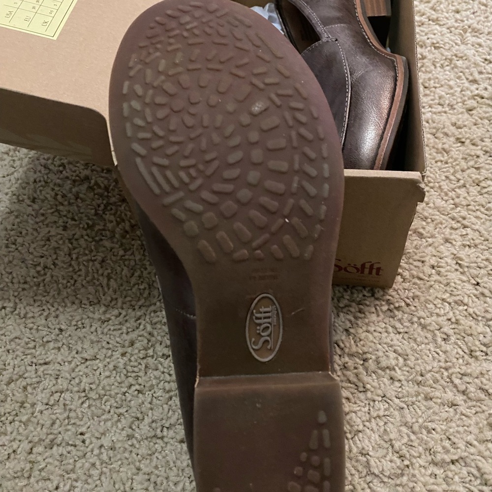 Sofft Napoli bronze loafers. Size 8/39, barely worn, still in box. - Picture 2 of 8